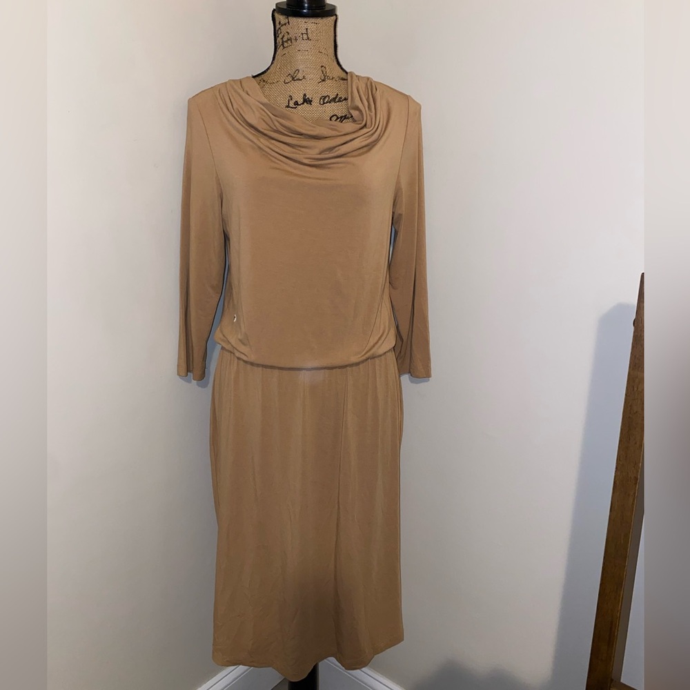 DONCASTER Relaxed Midi Dress with Elastic Waist Solid - Picture 2 of 9